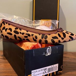 NIB Pour la Victoire Licia Ballet Flat